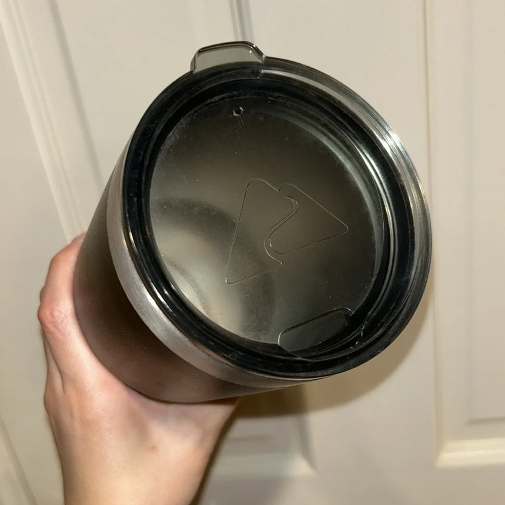 Ozark trail 32oz Vacuum insulated stainless steel tumbler black